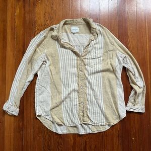American Eagle lightweight button down - M